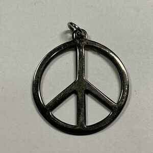 Sterling Silver Peace ☮️ Sign Pendant. 7/8 inch diameter